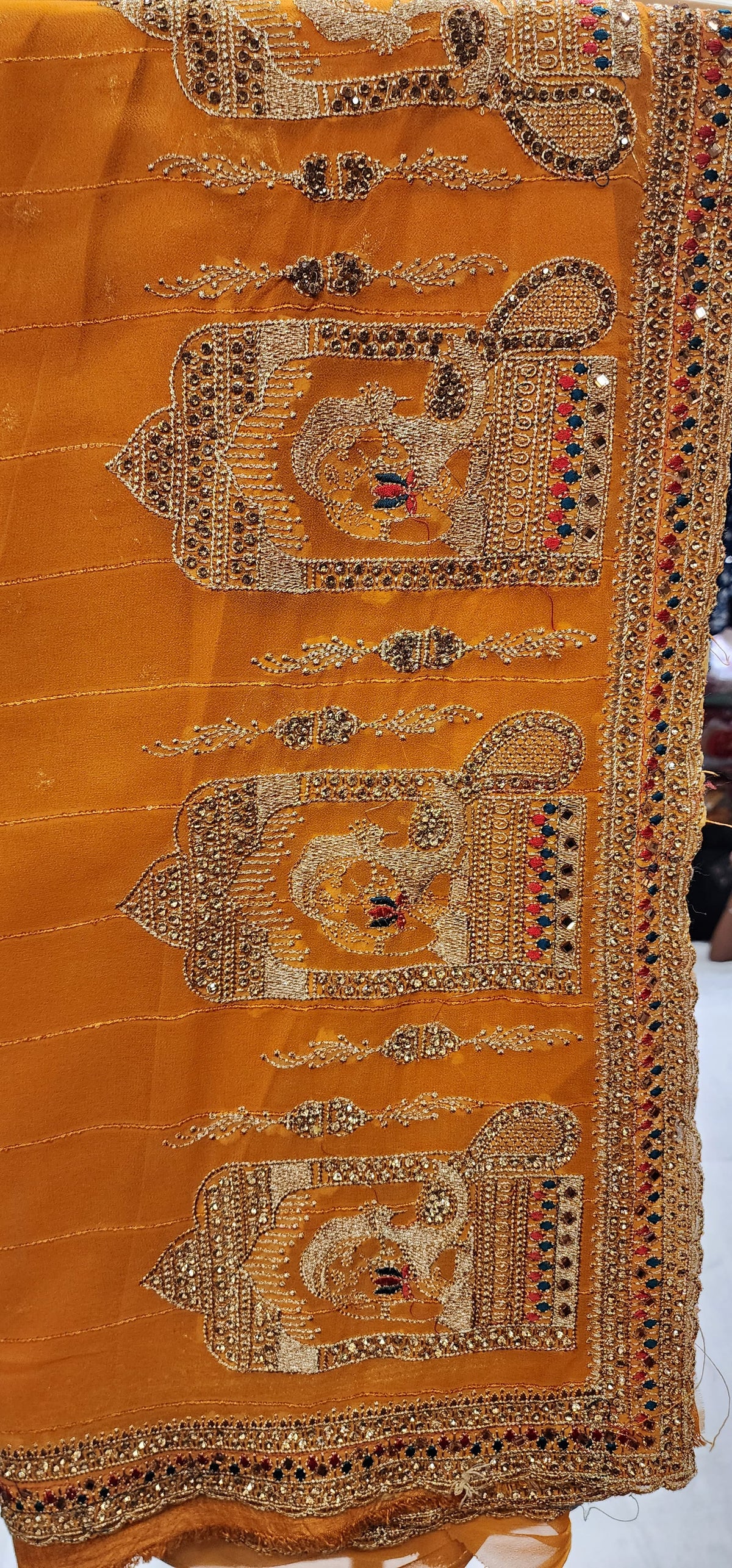Saree (F000XM)