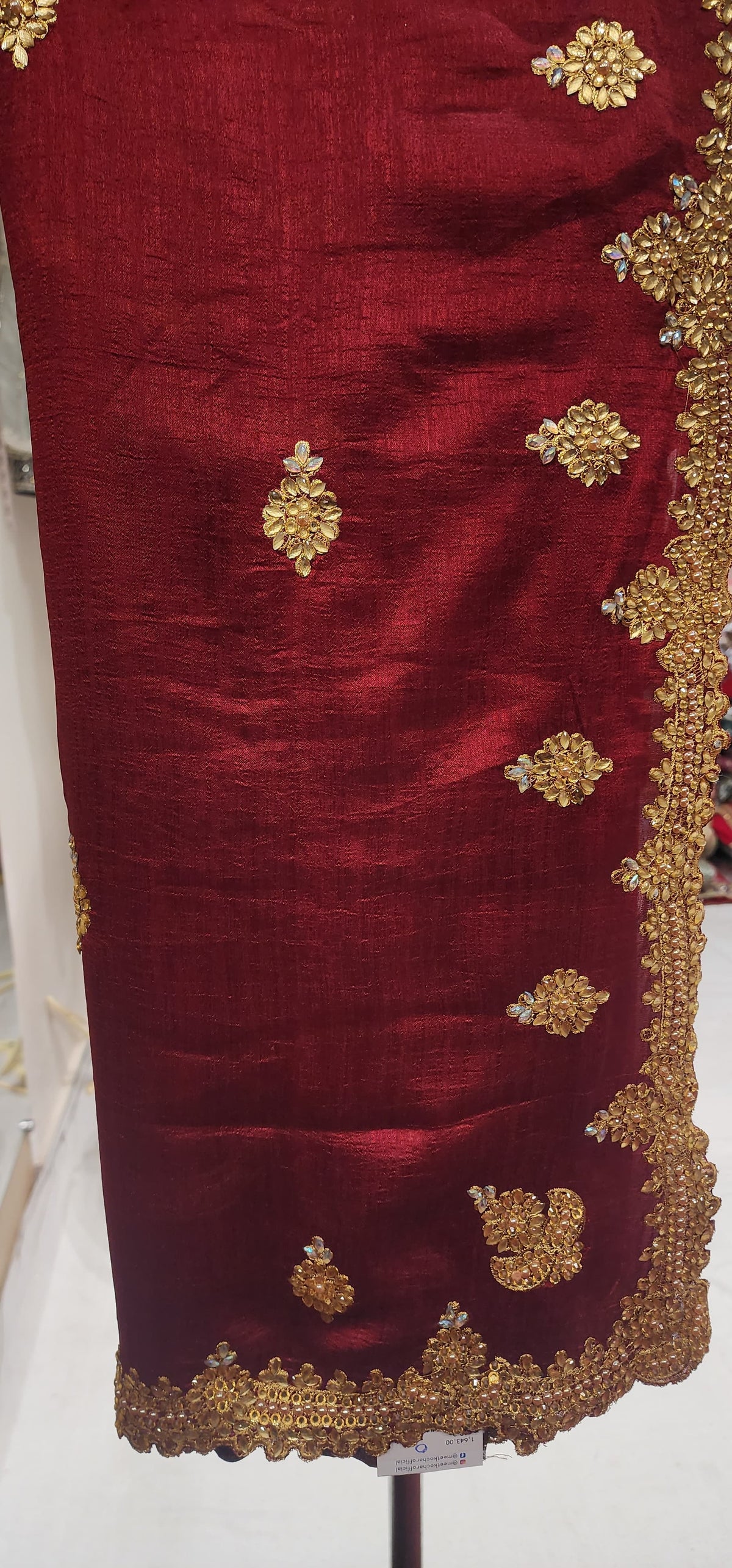 Saree (F000Z9)