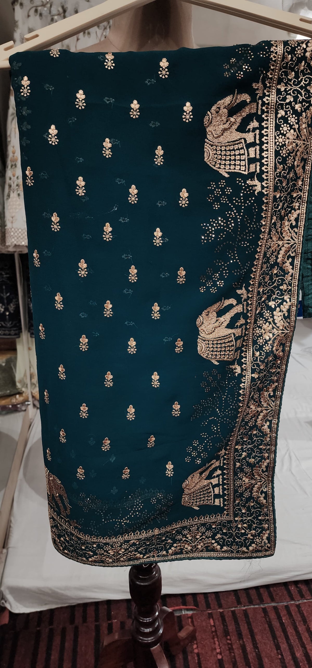 Saree (F000V5)
