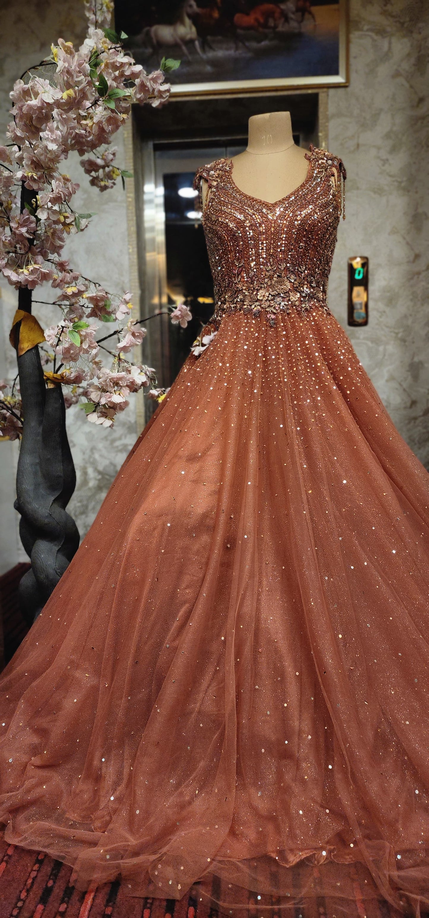 Gown (F000HS)