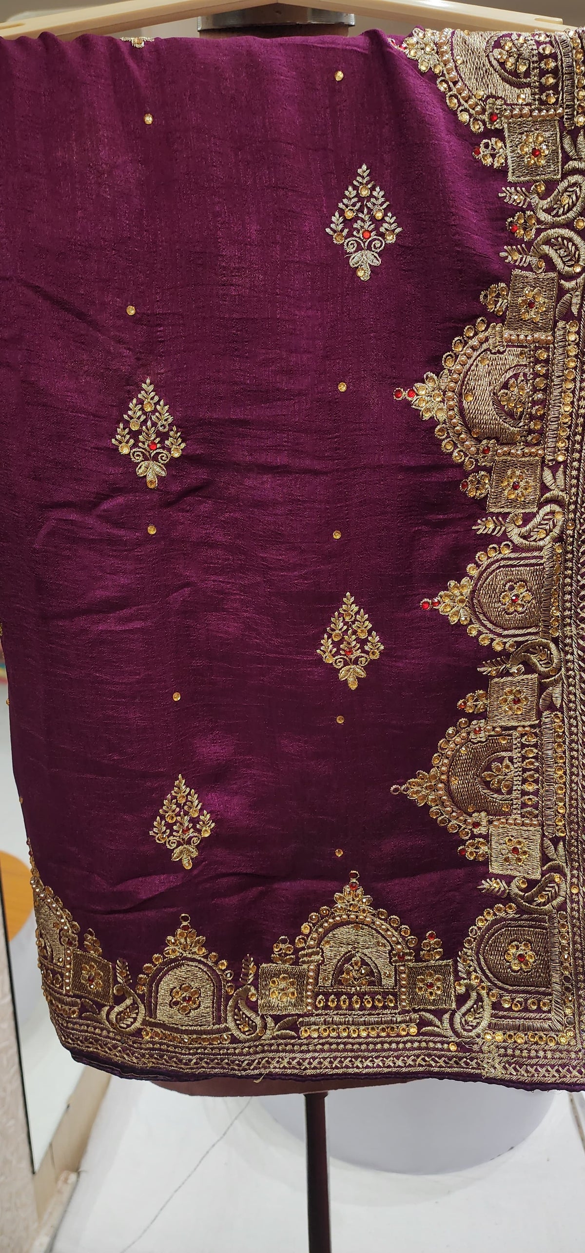 Saree (F000ZA)