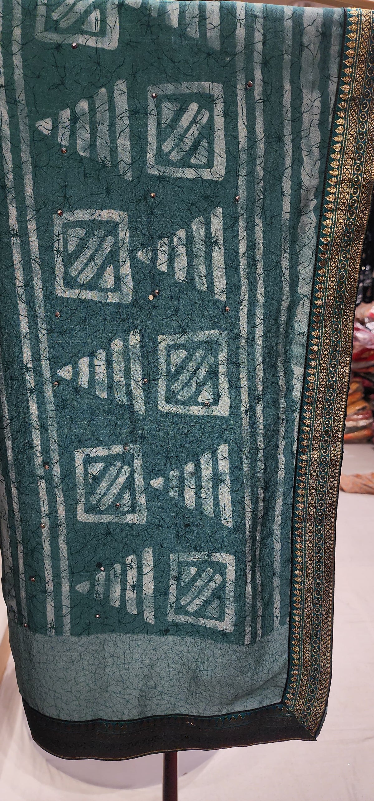 Saree (F002CH)