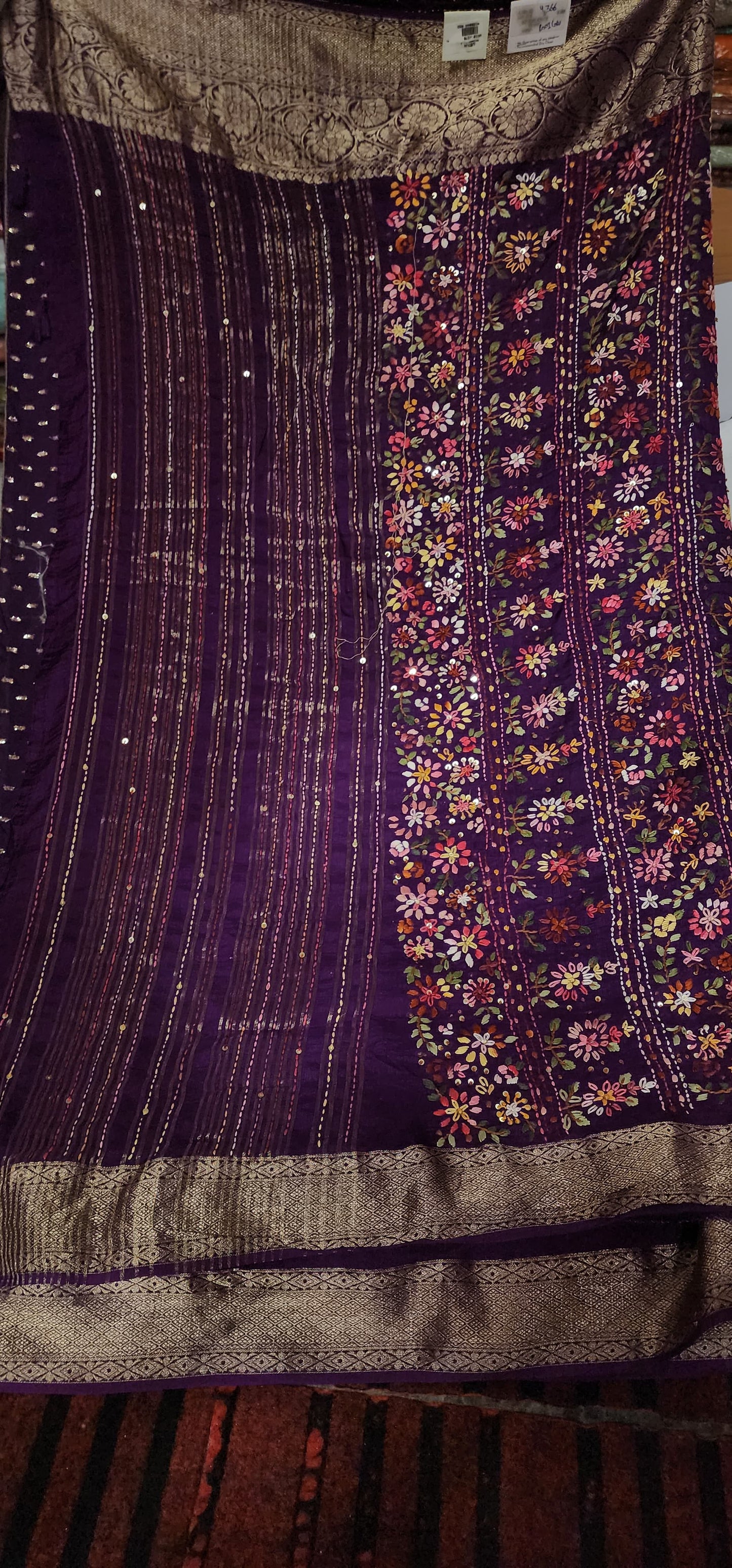 Saree (G01GW)