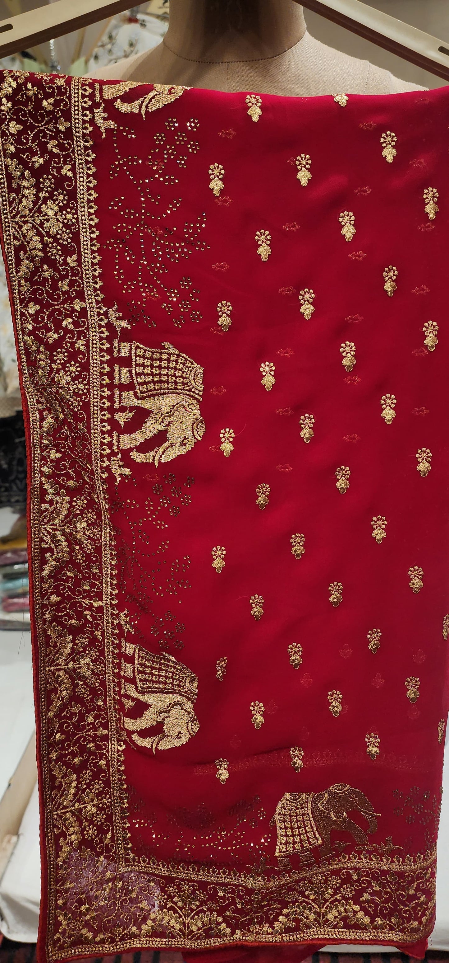 Saree (F000V5)