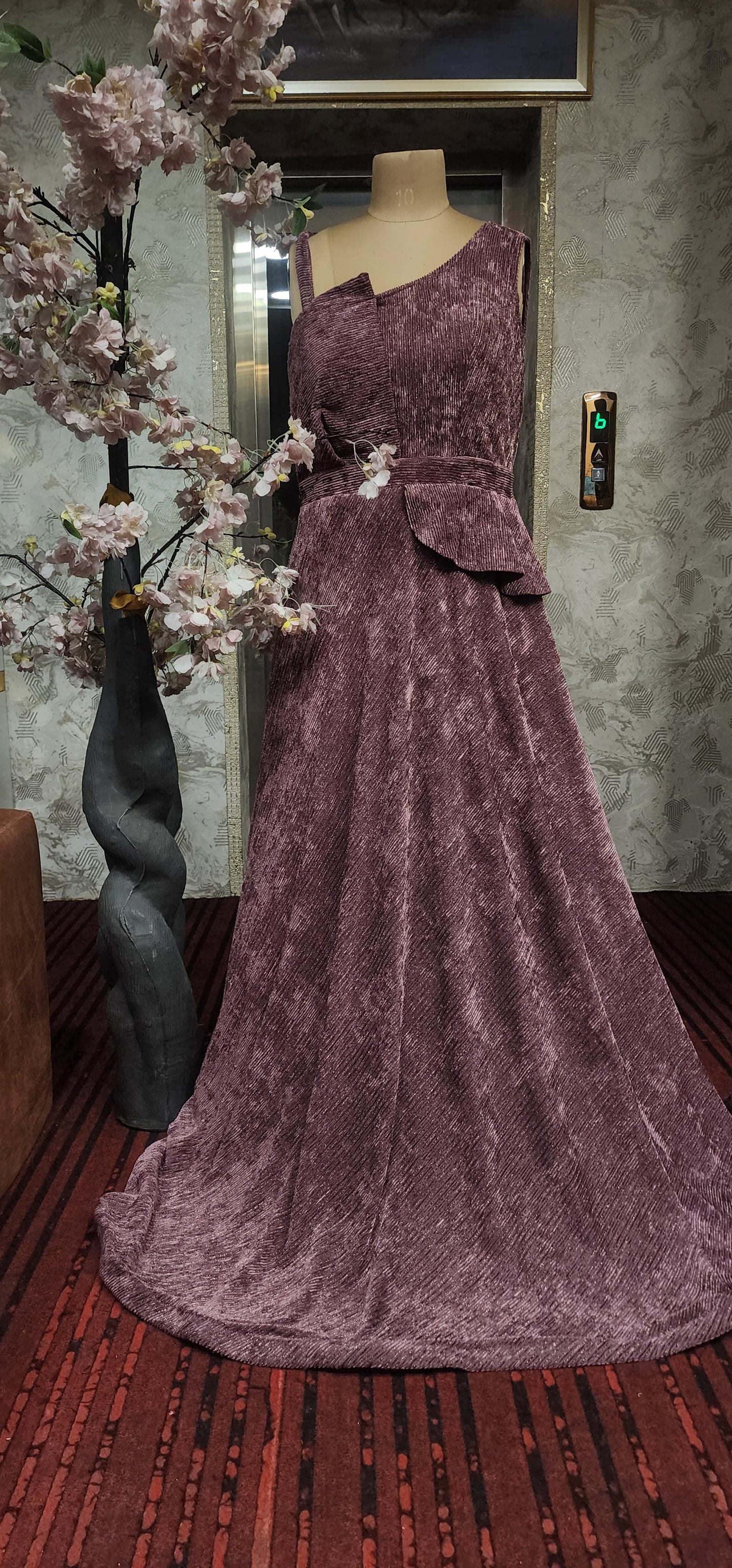 Gown (F001ON)