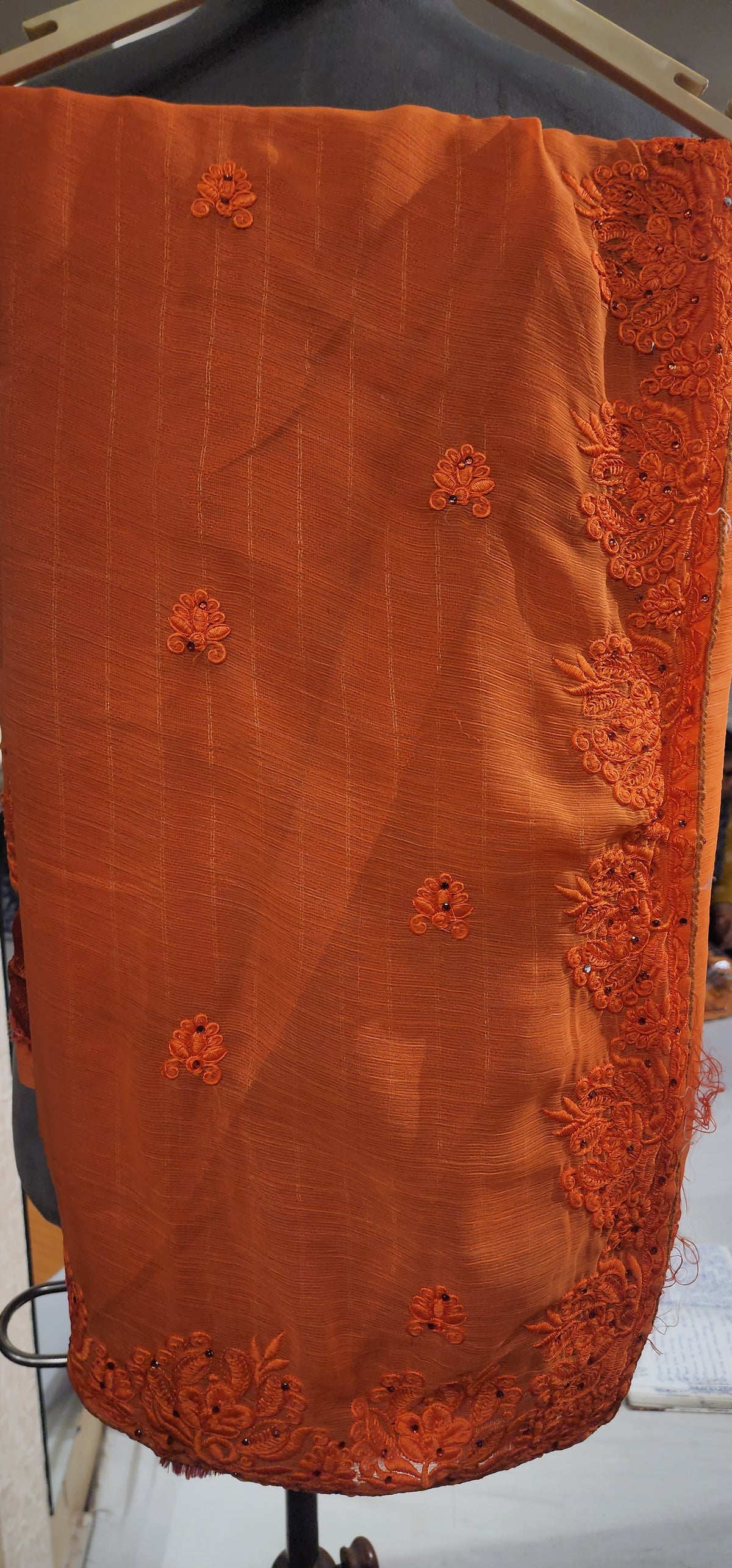 Saree (F000ZF)