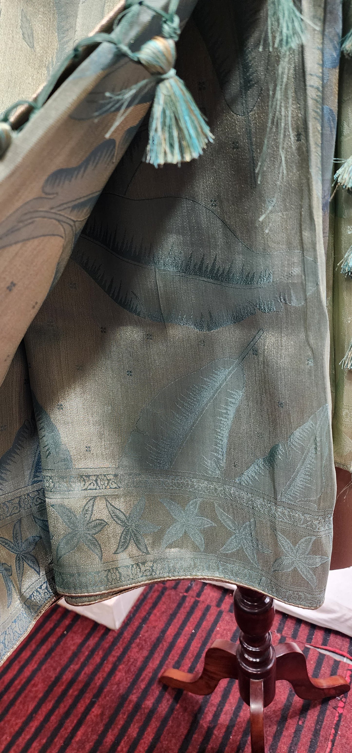 Saree (G000N7)
