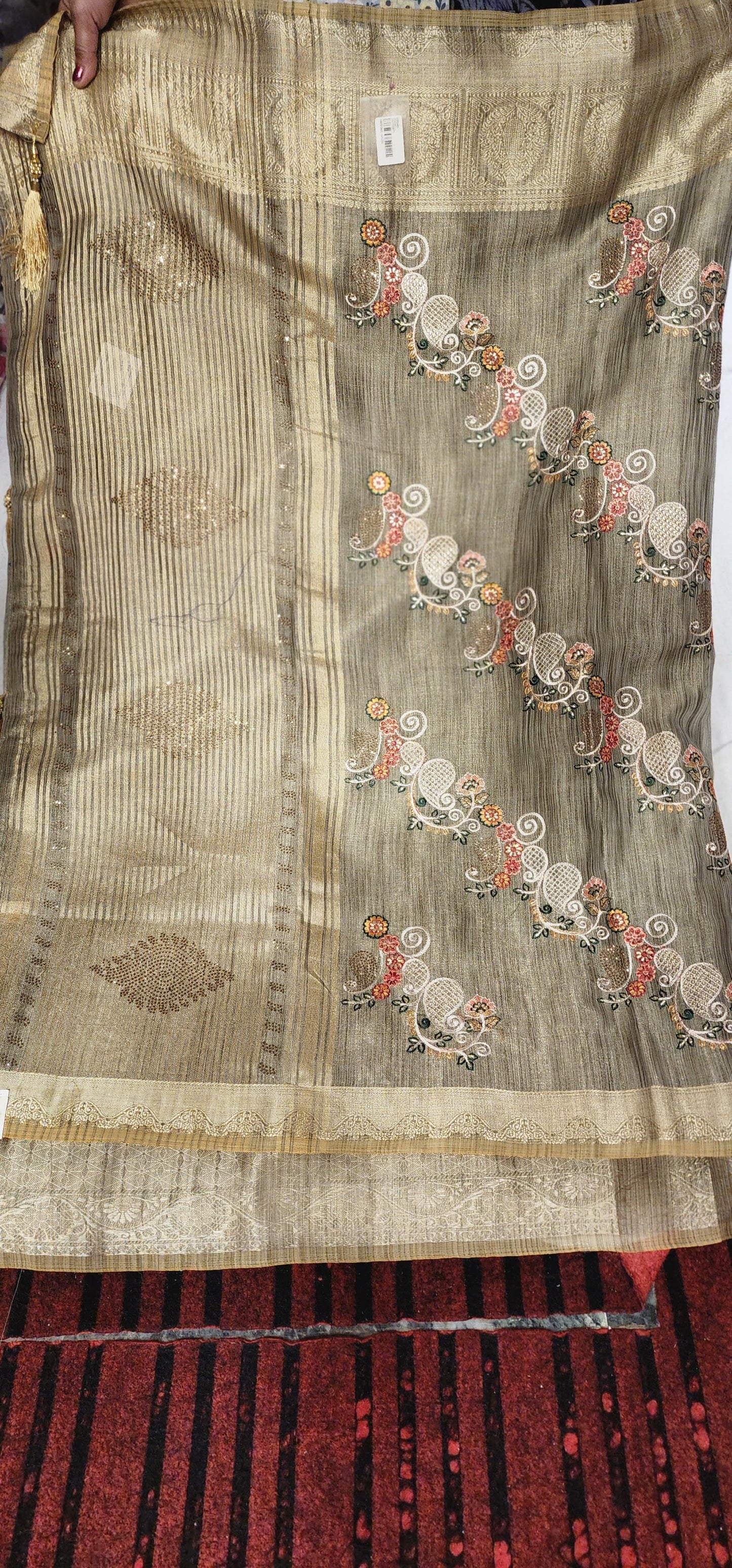 Saree (G000ND)