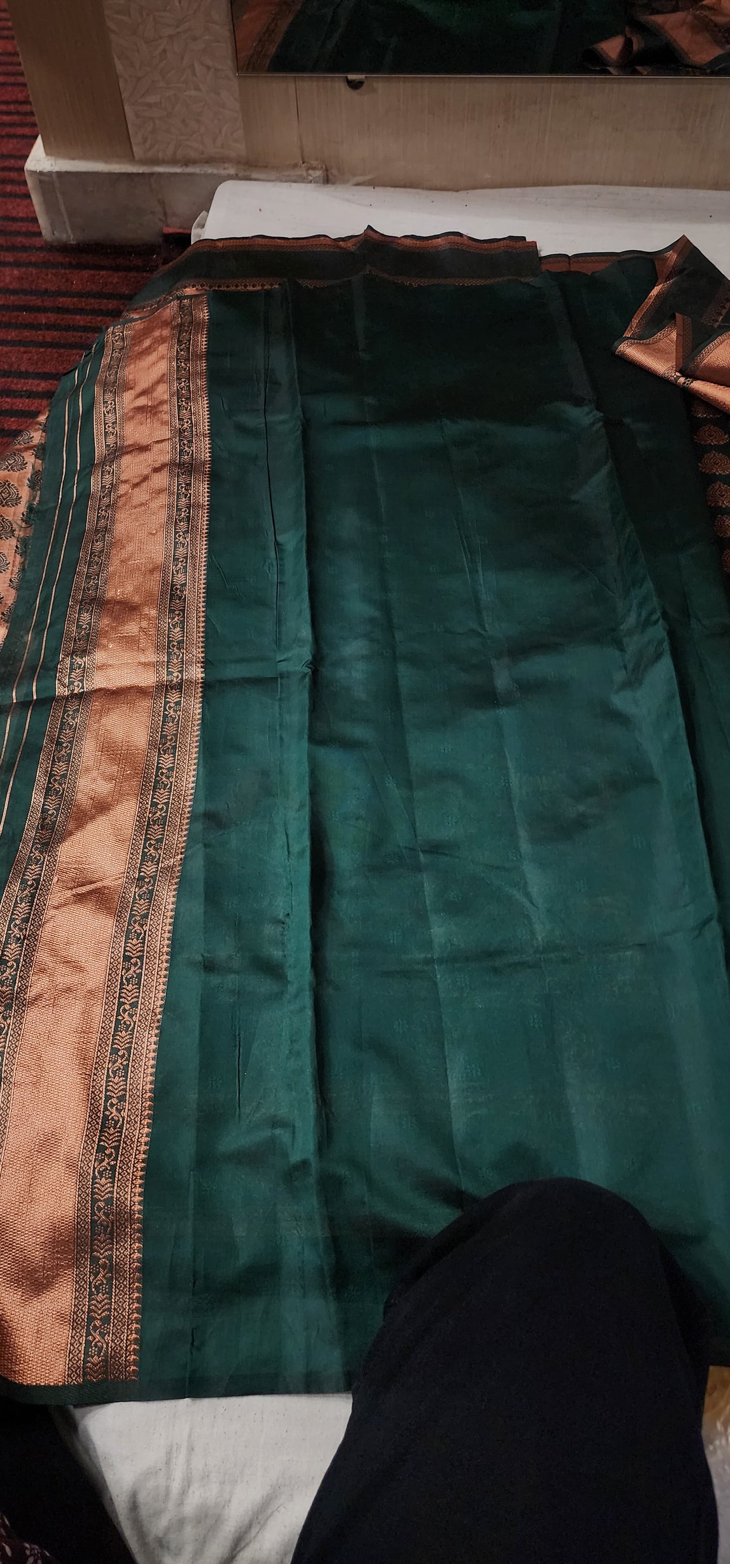 Saree (G000EU)