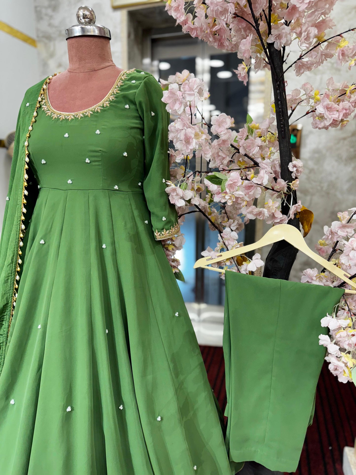 Anarkali suit (M)