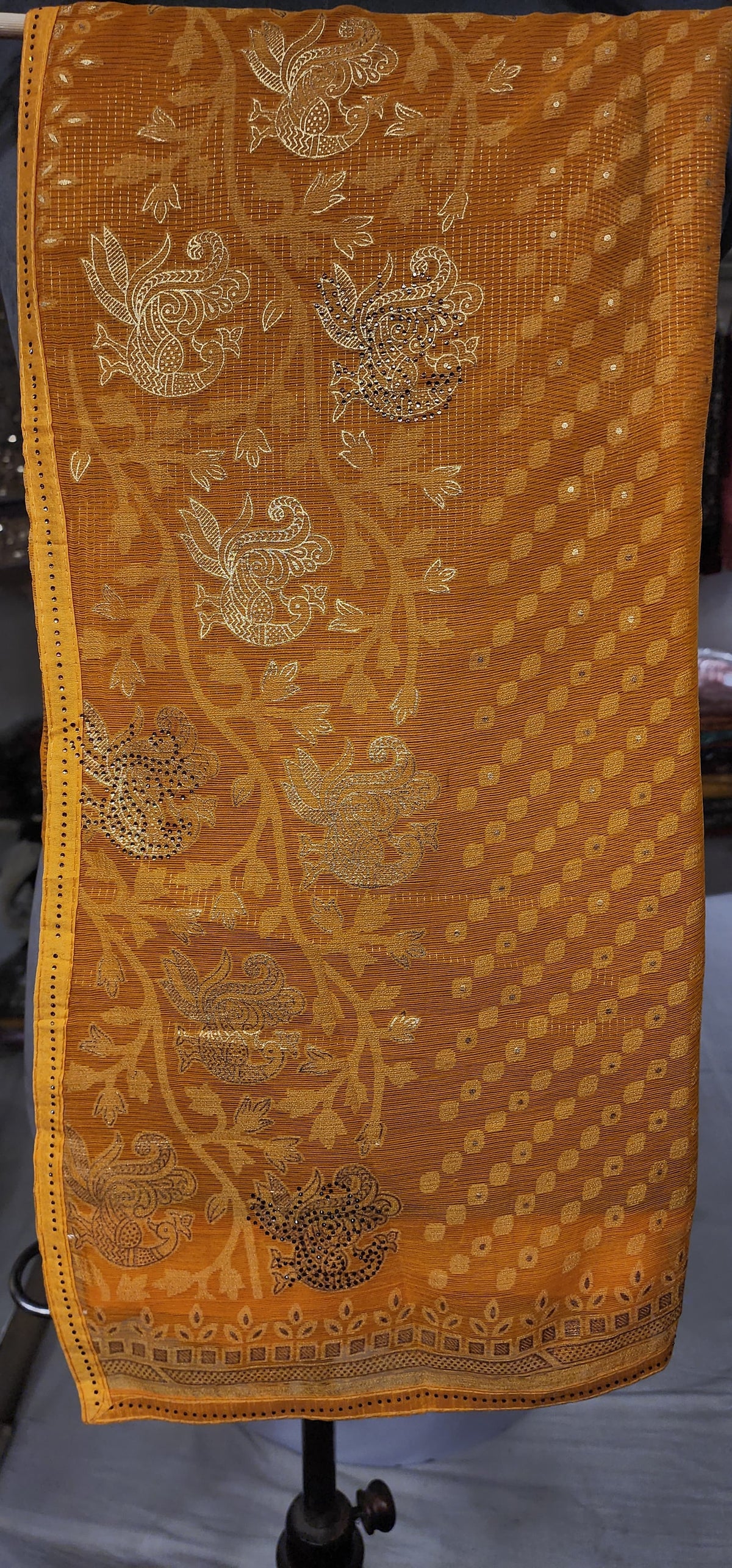 Saree (F002CB)
