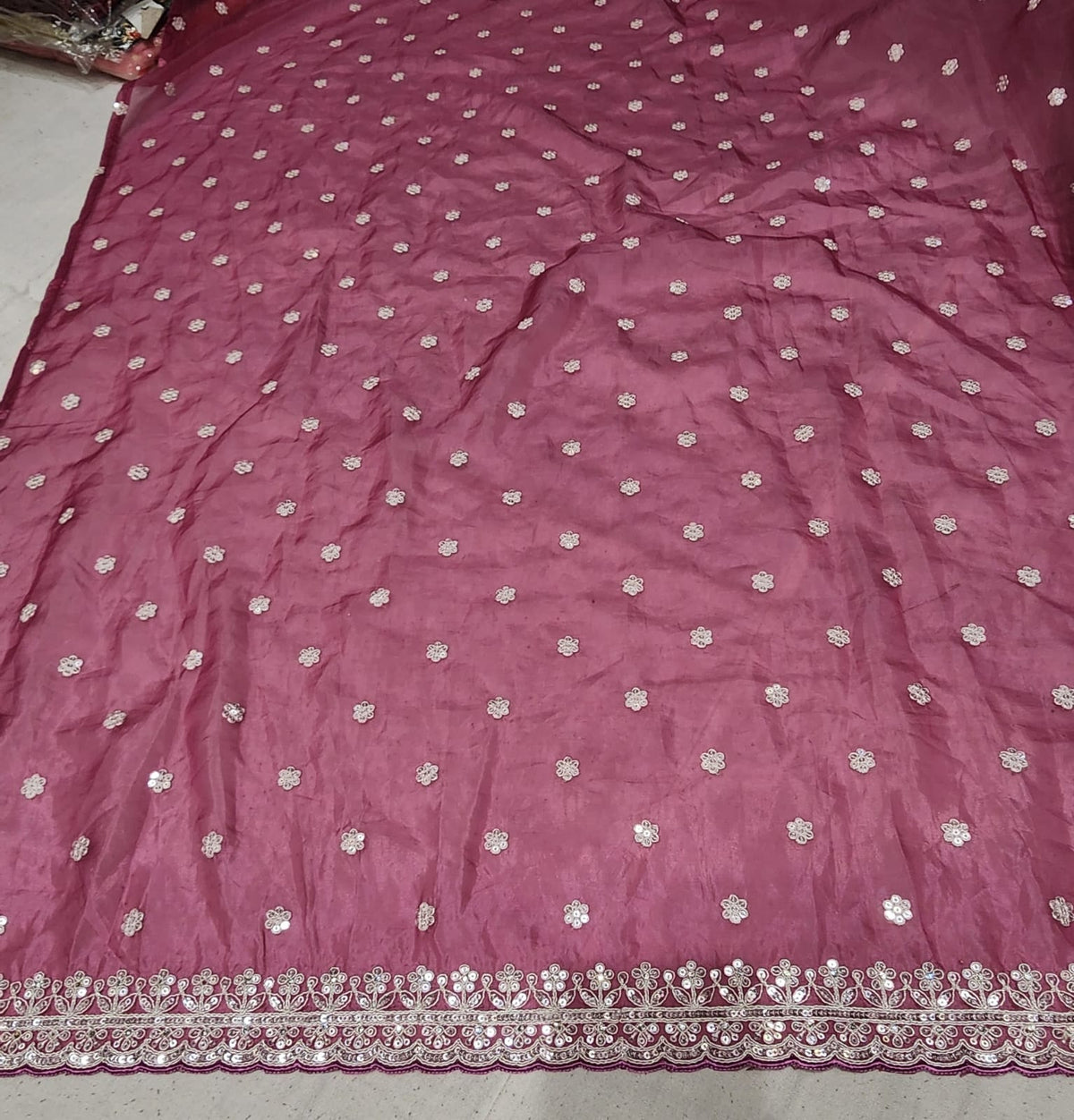 Saree (G01CQ)