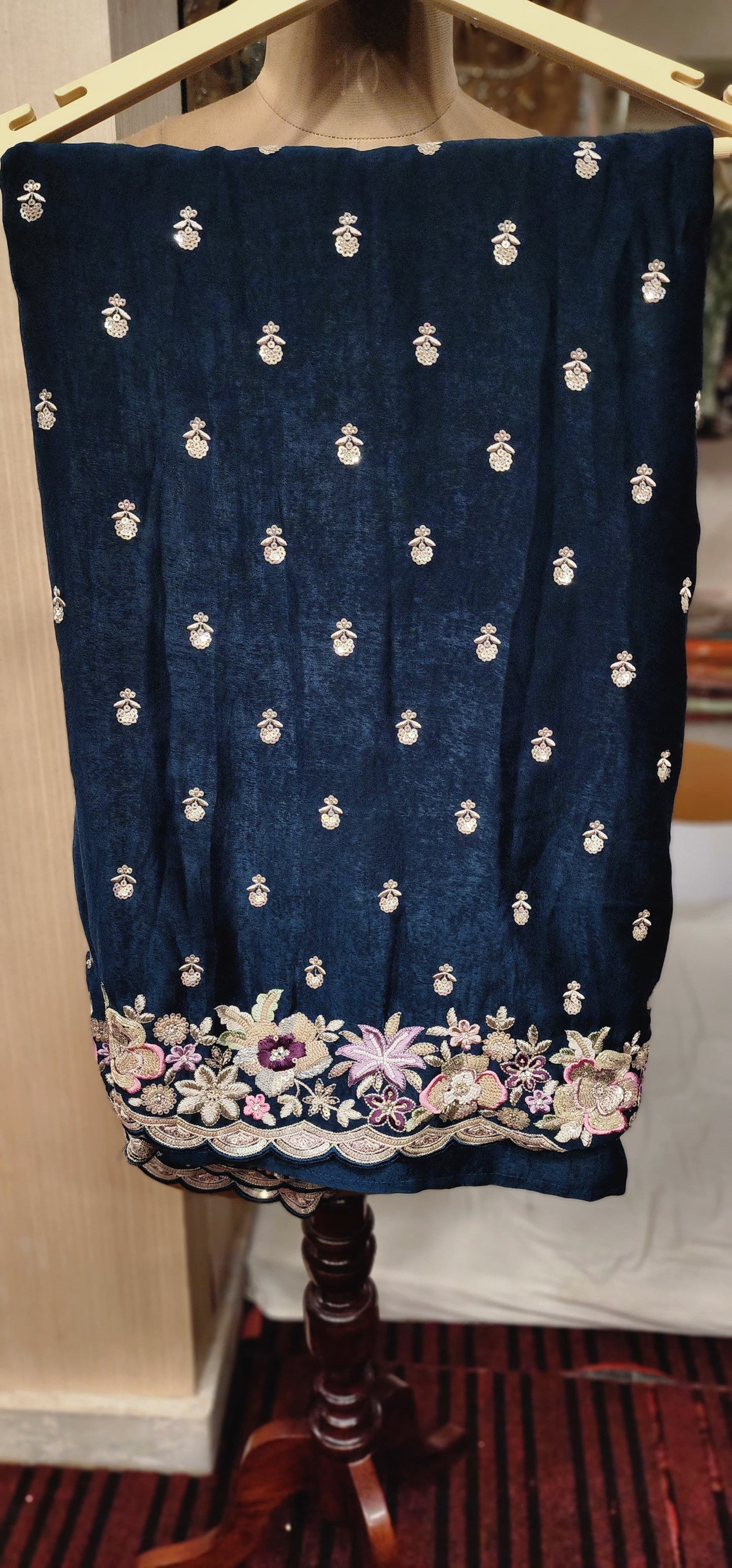 Saree (G01FV)
