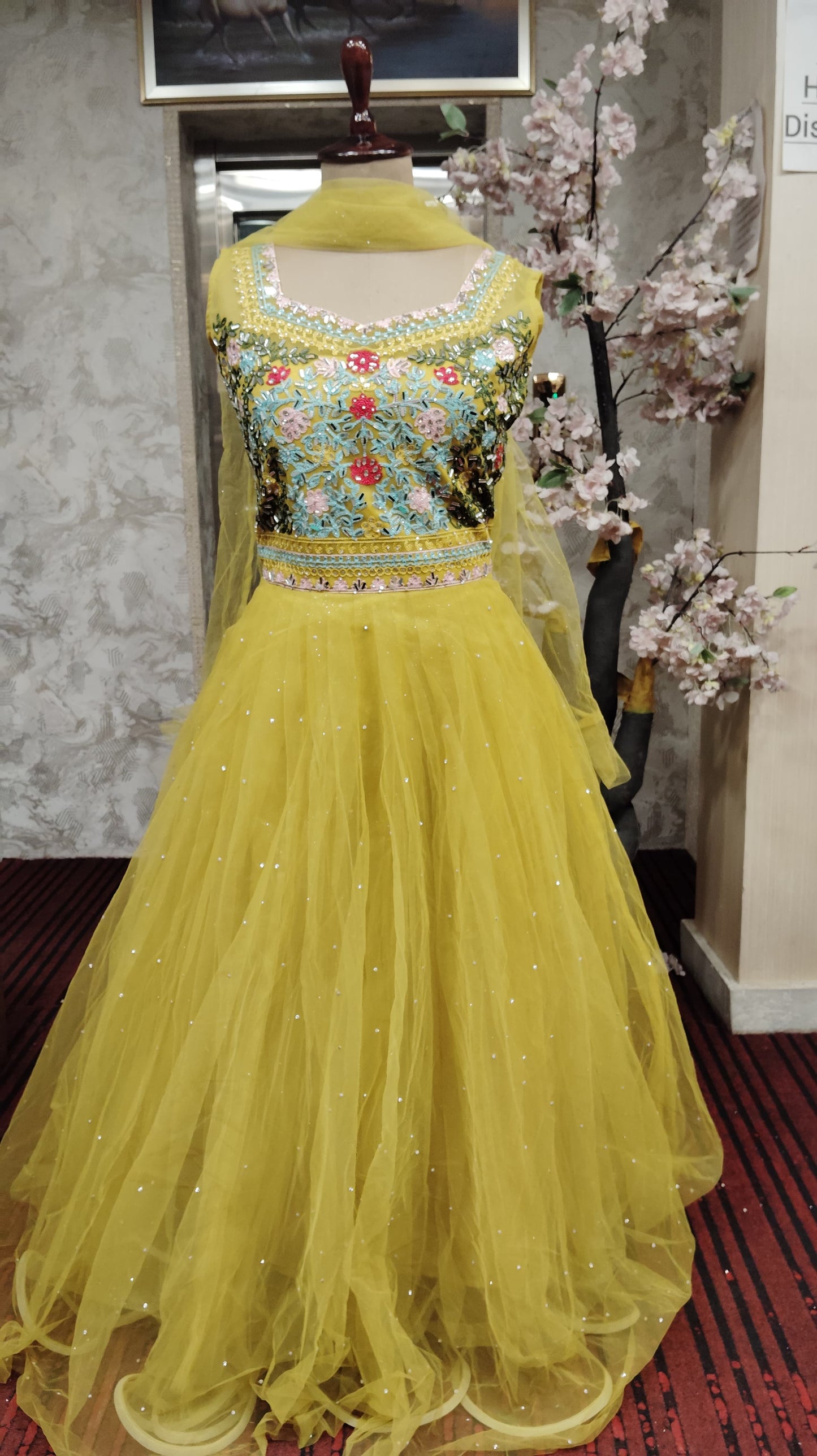 Gown (F00222)