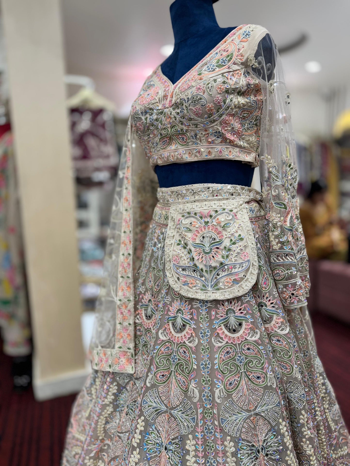 Lehenga (G000JK)