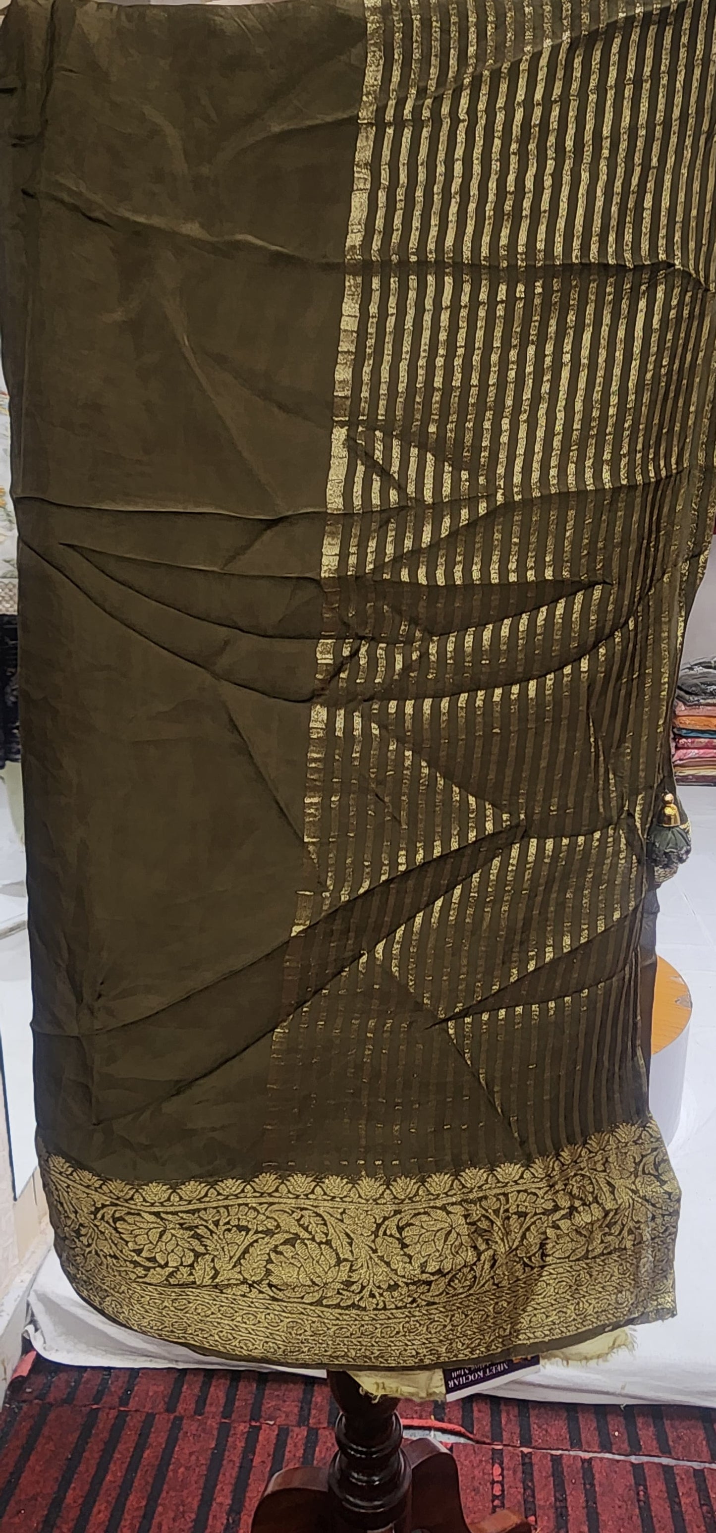 Saree (G000N6)