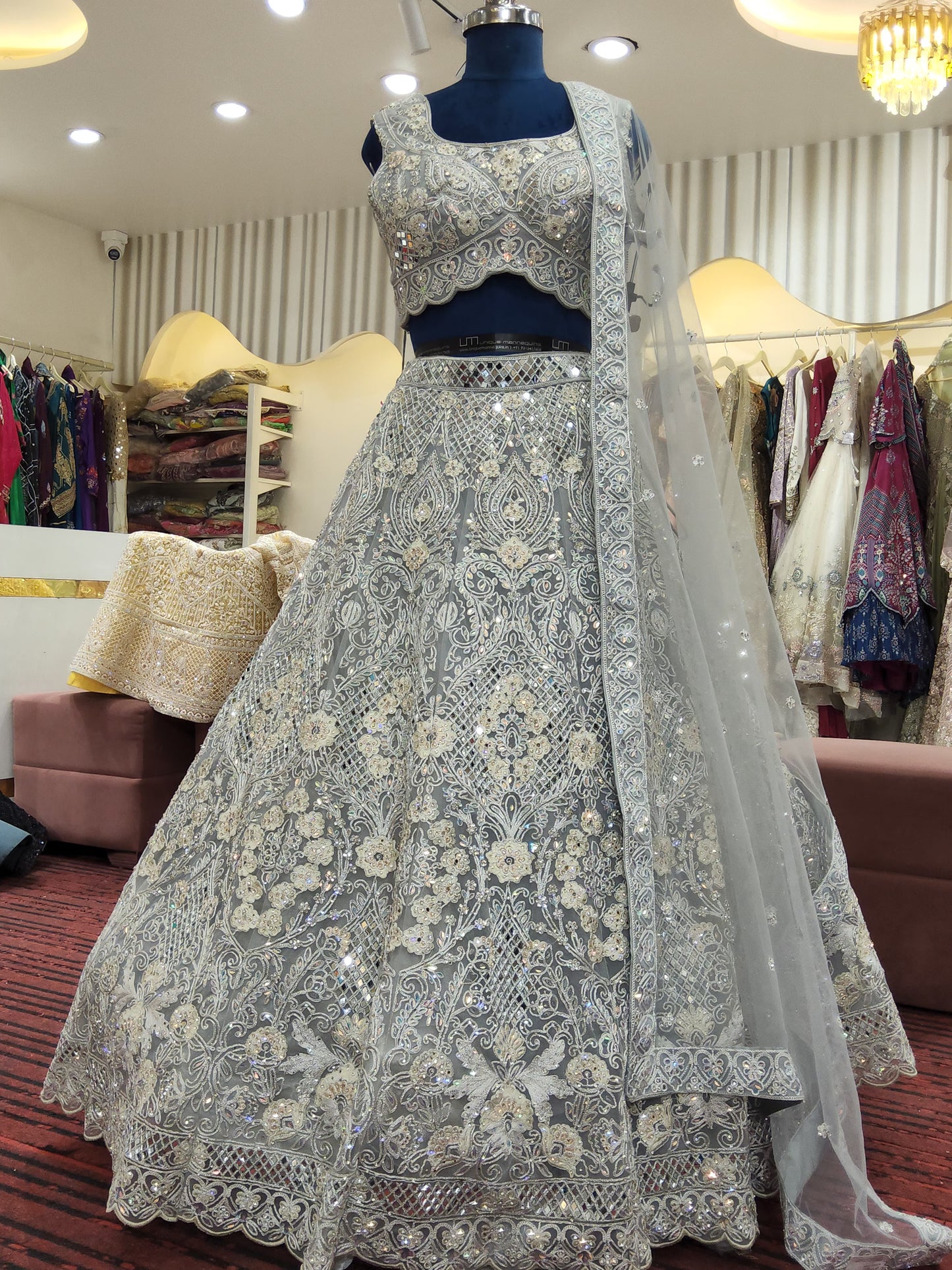 Lehenga (G01GJ)