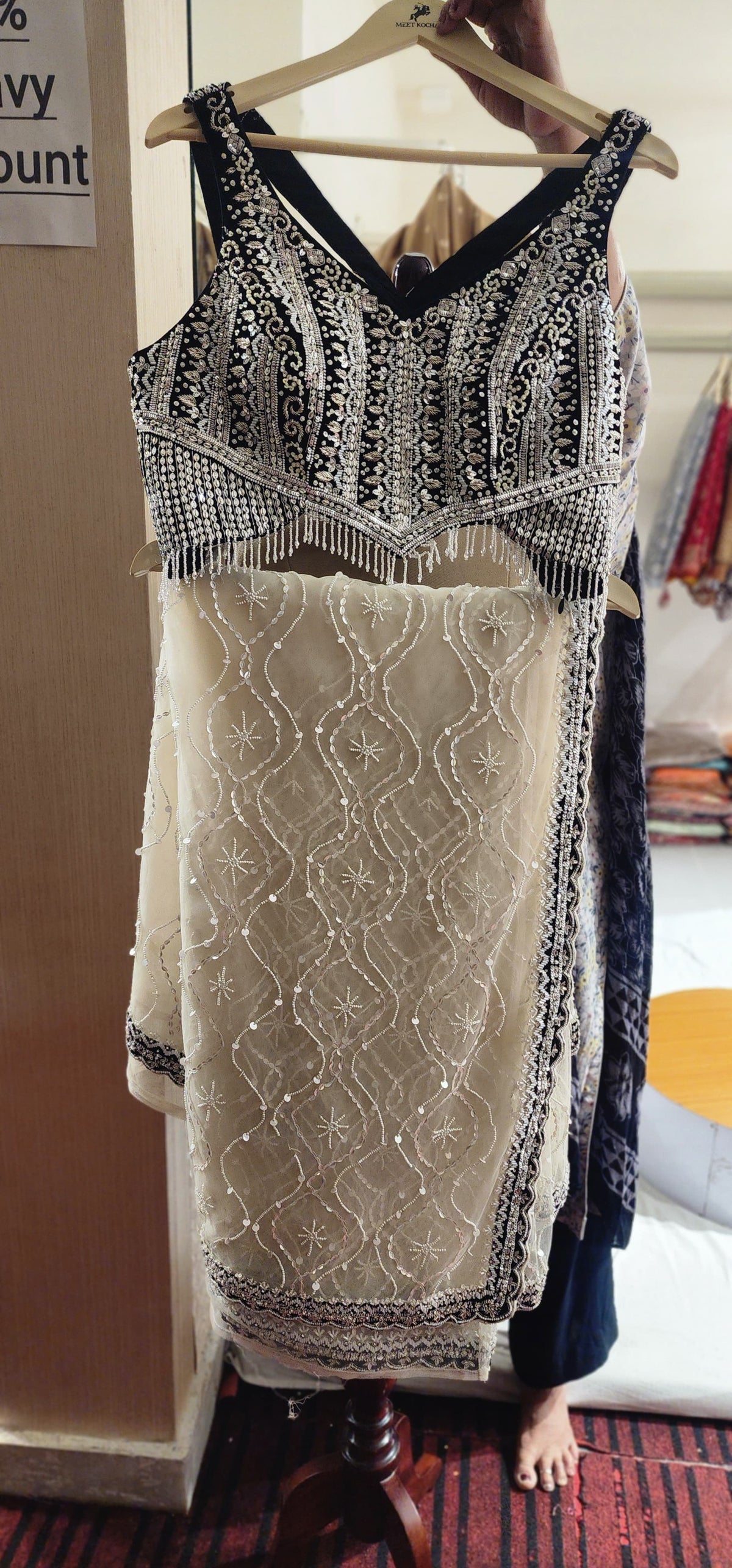 Saree (F001XF)