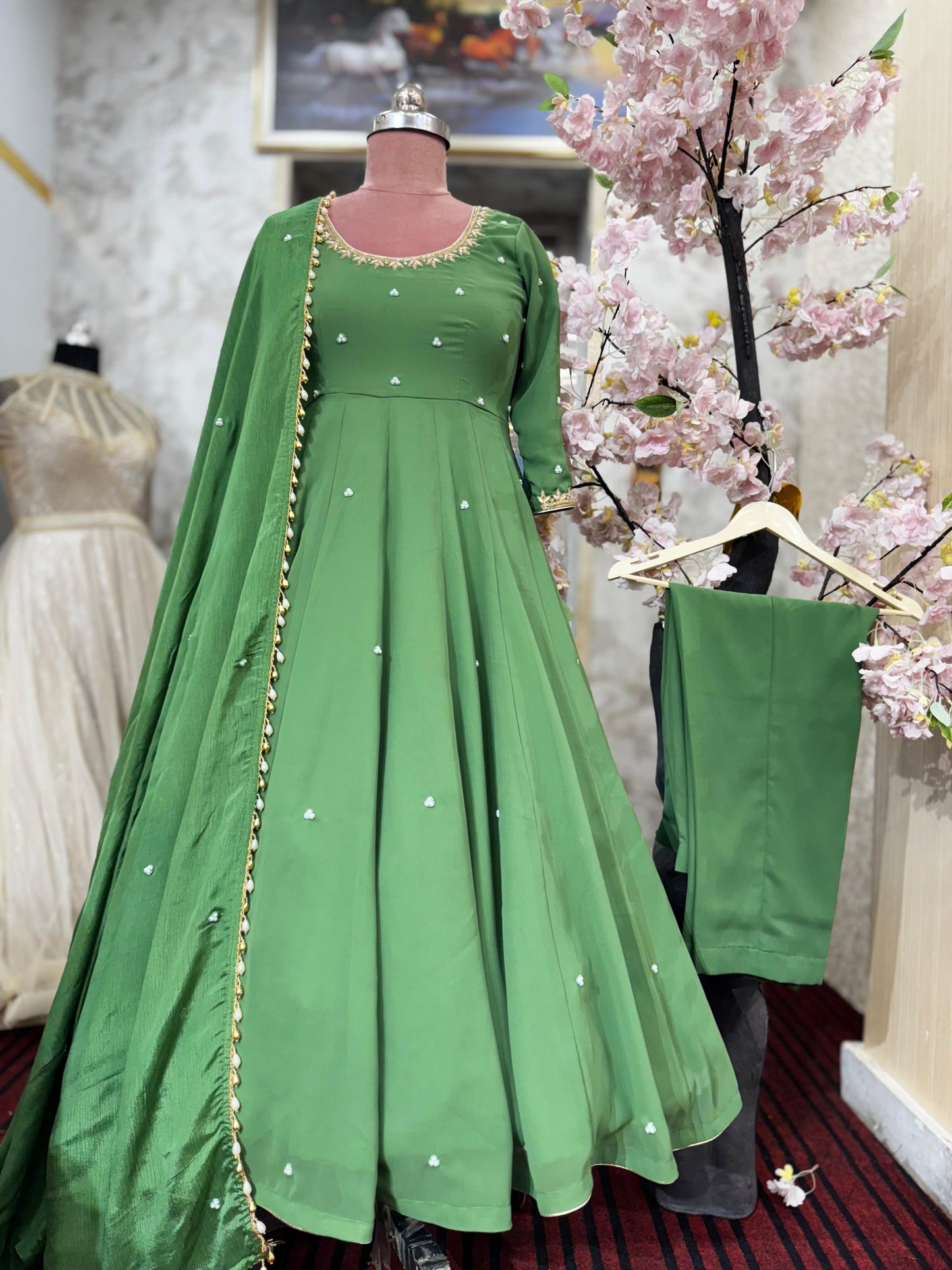Anarkali suit (M)