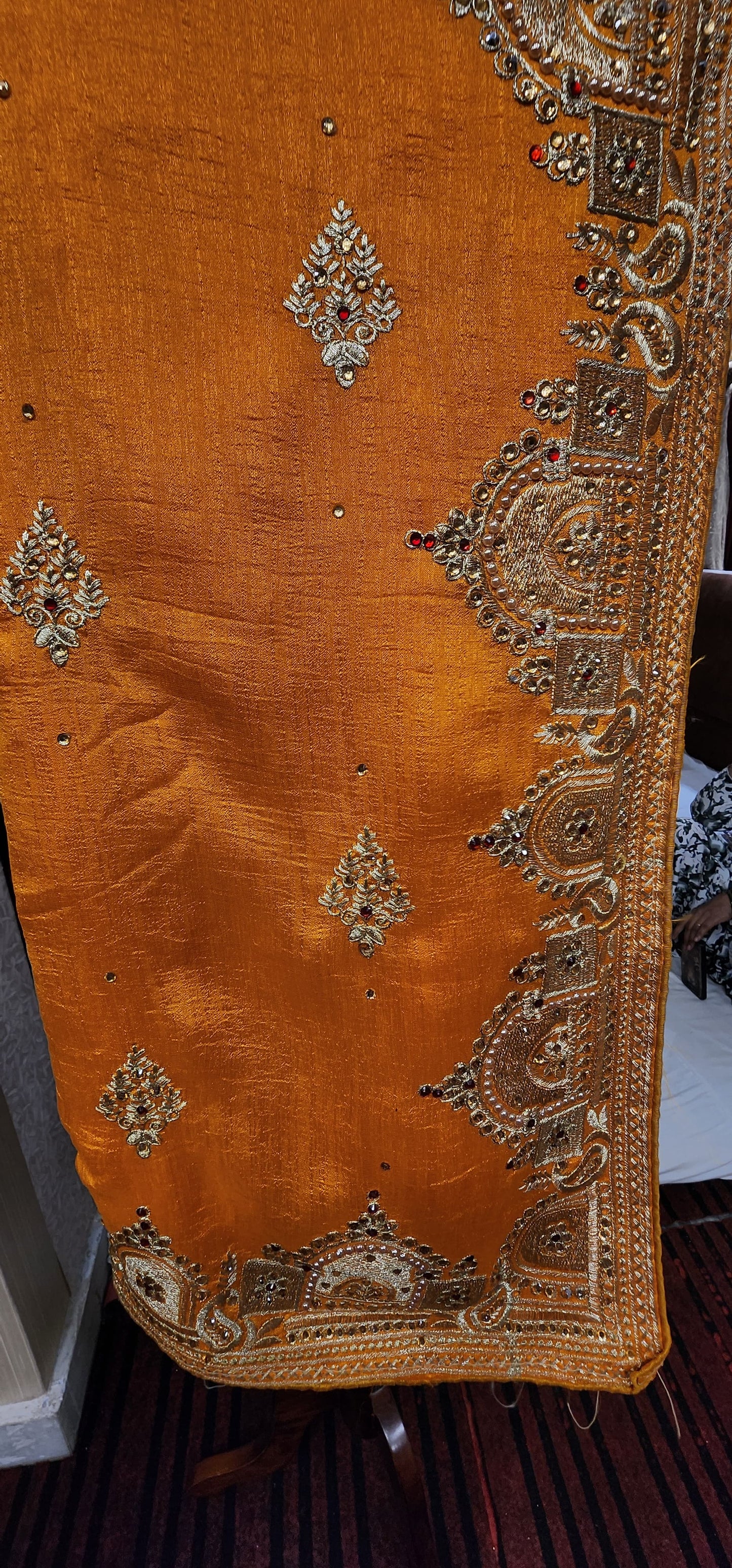 Saree (F000ZA)