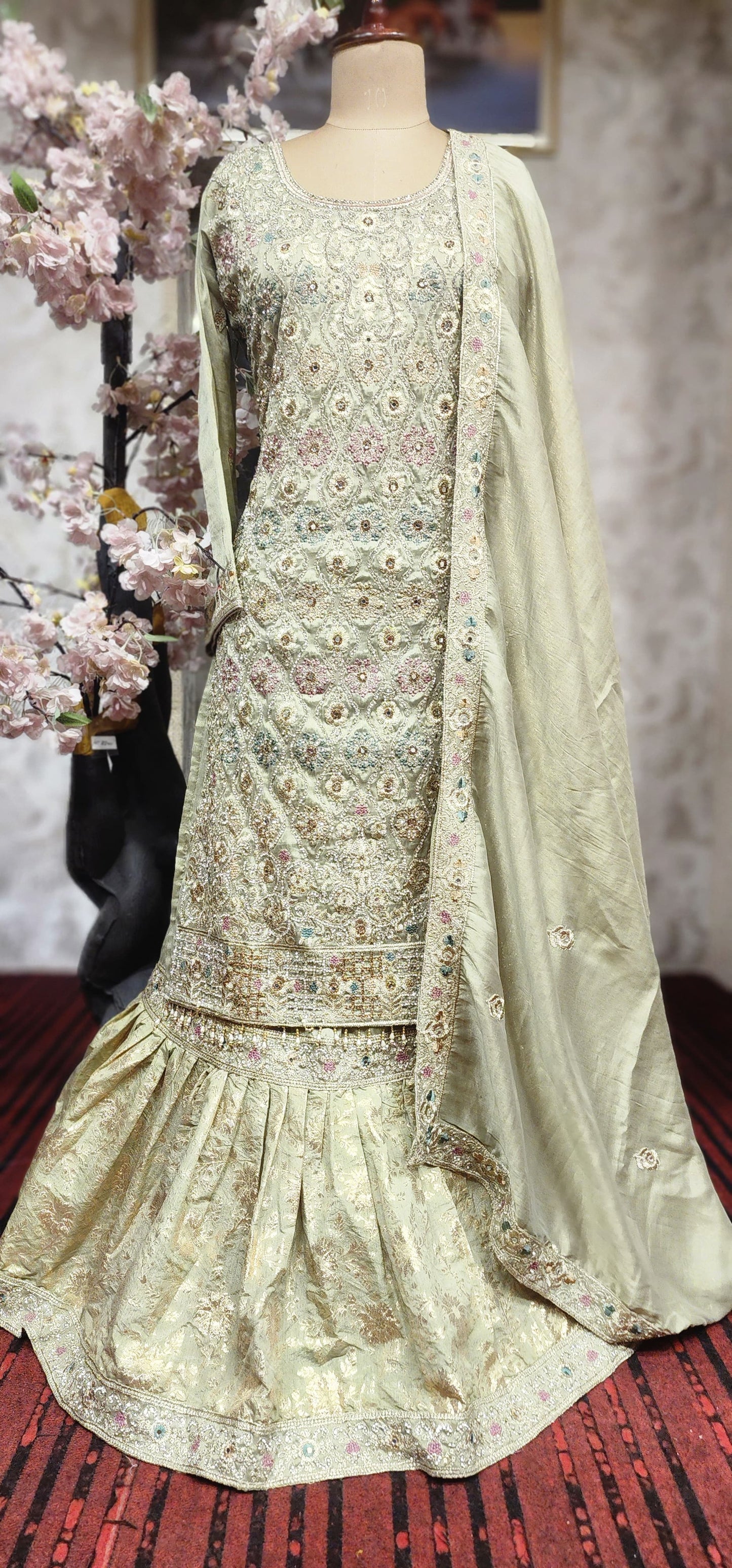 Lehenga kurti (F001WJ)