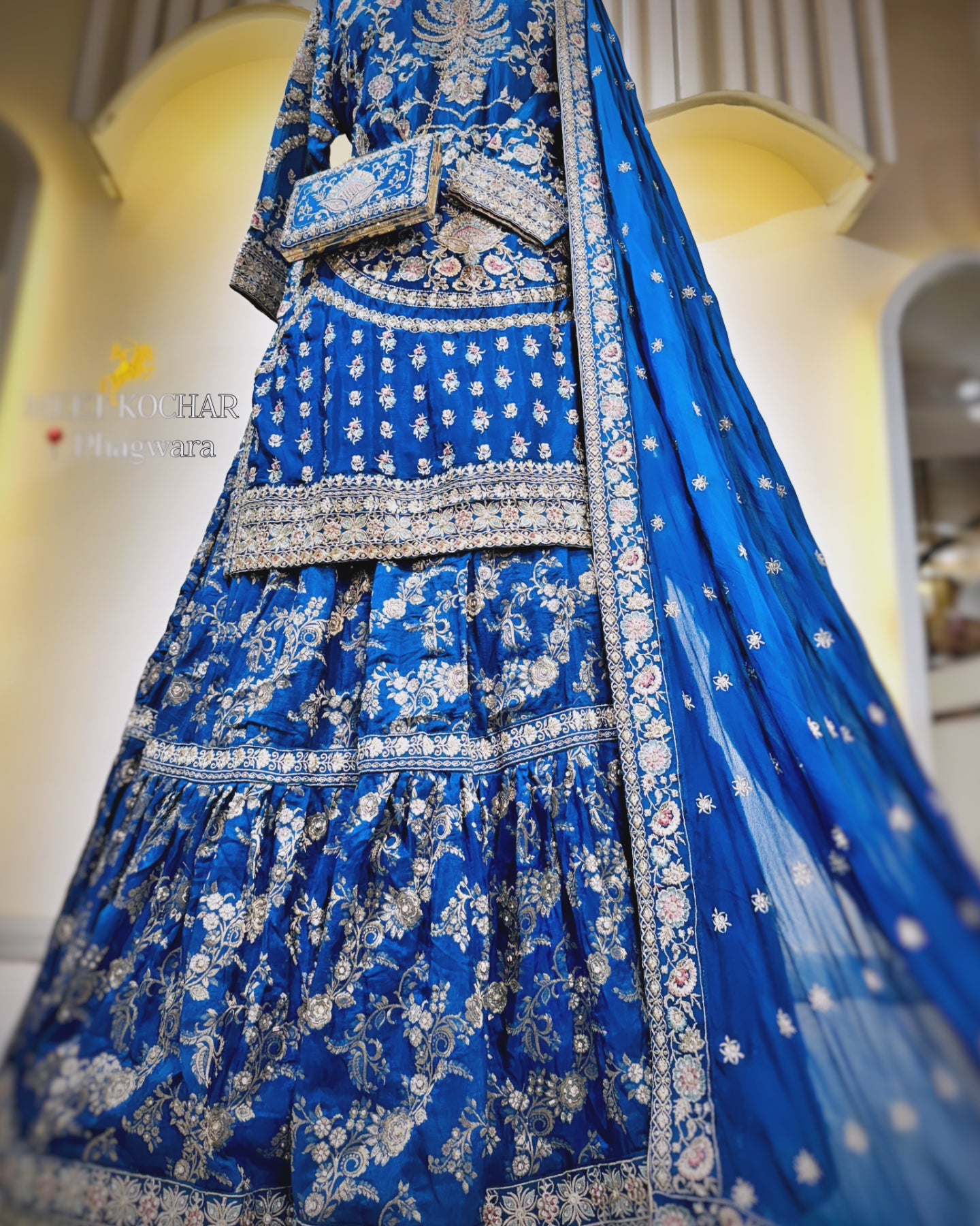 LEHENGA G01JH