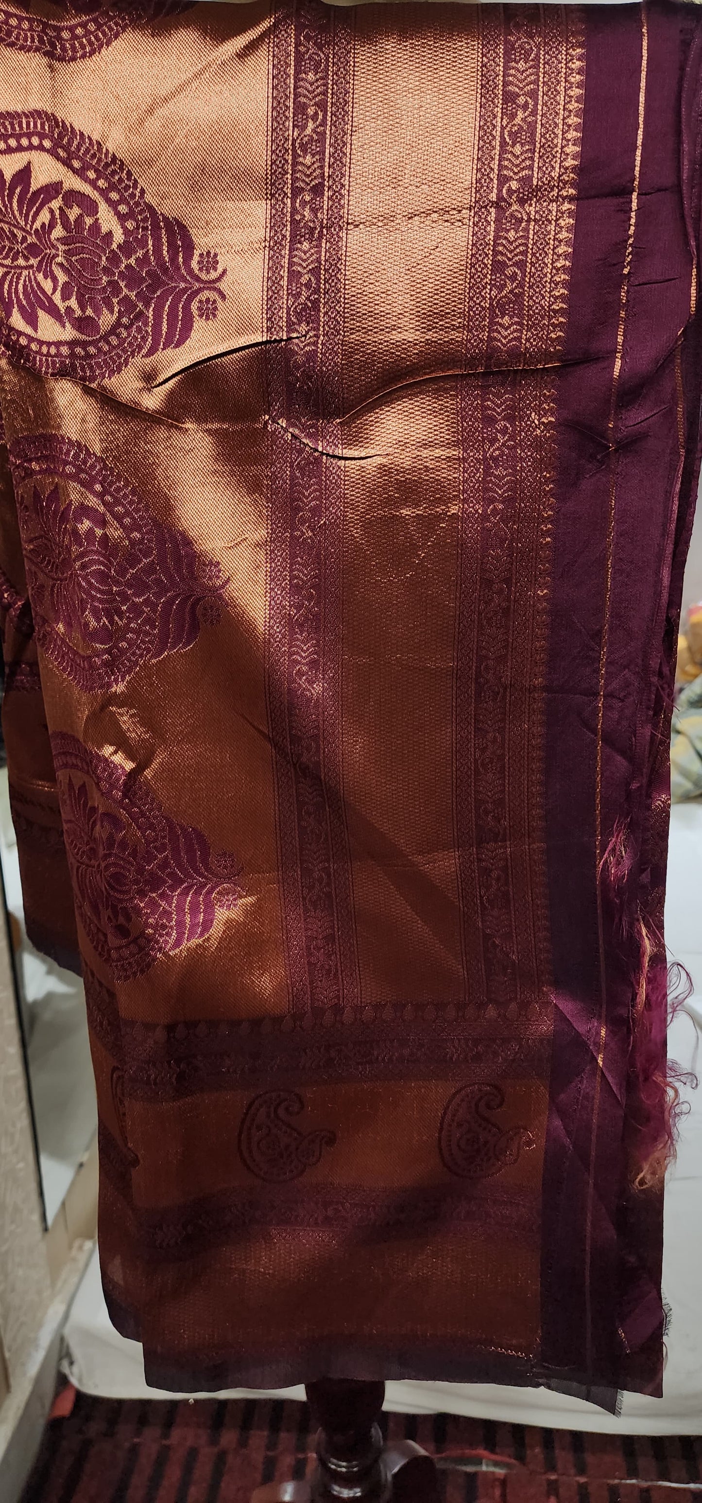 Saree (G000EV)
