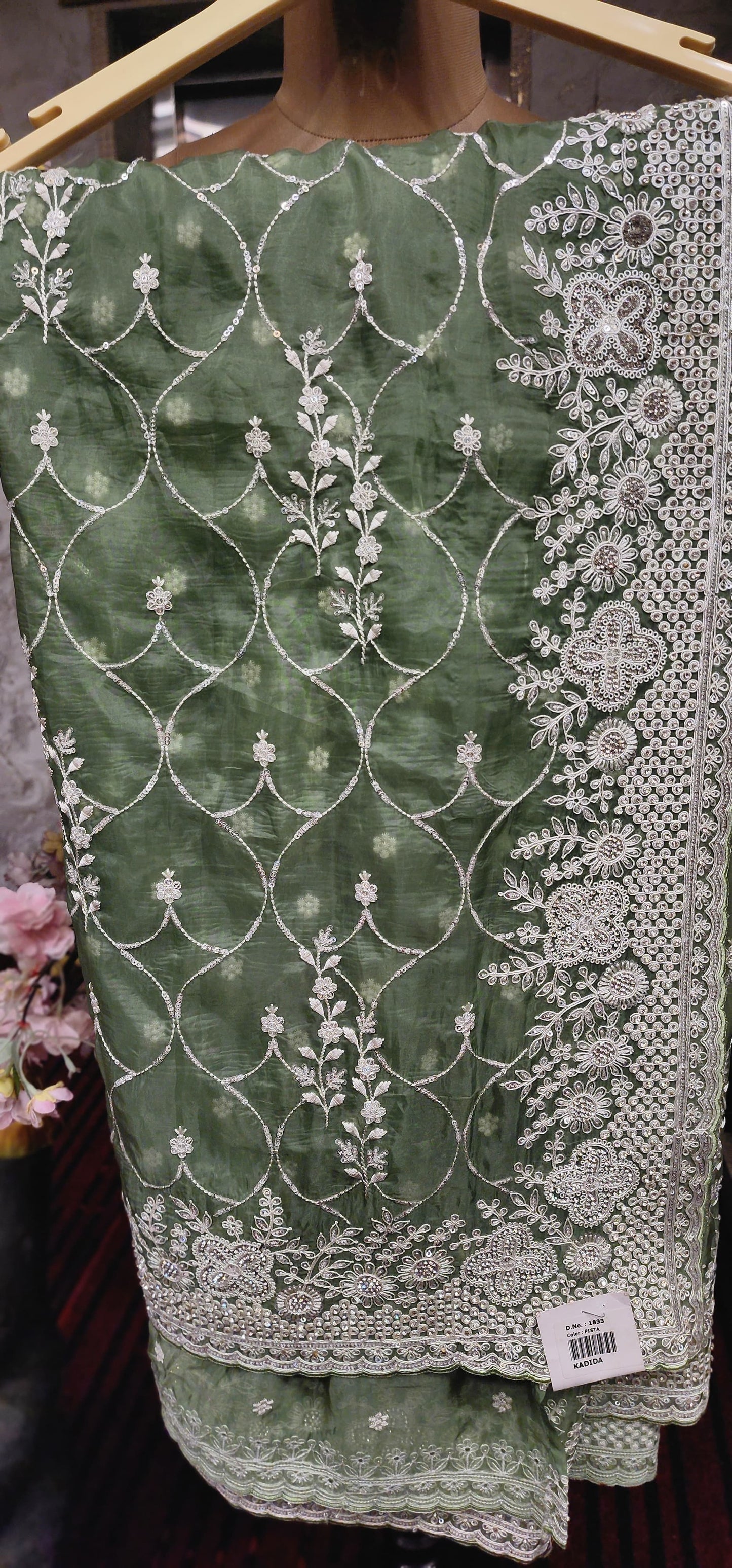 Saree (G01CQ)