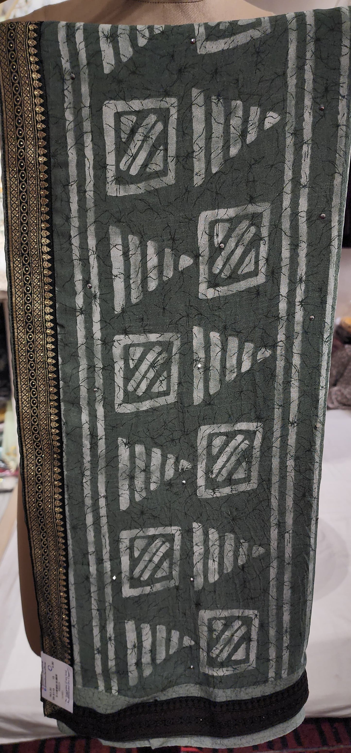 Saree (F002CH)