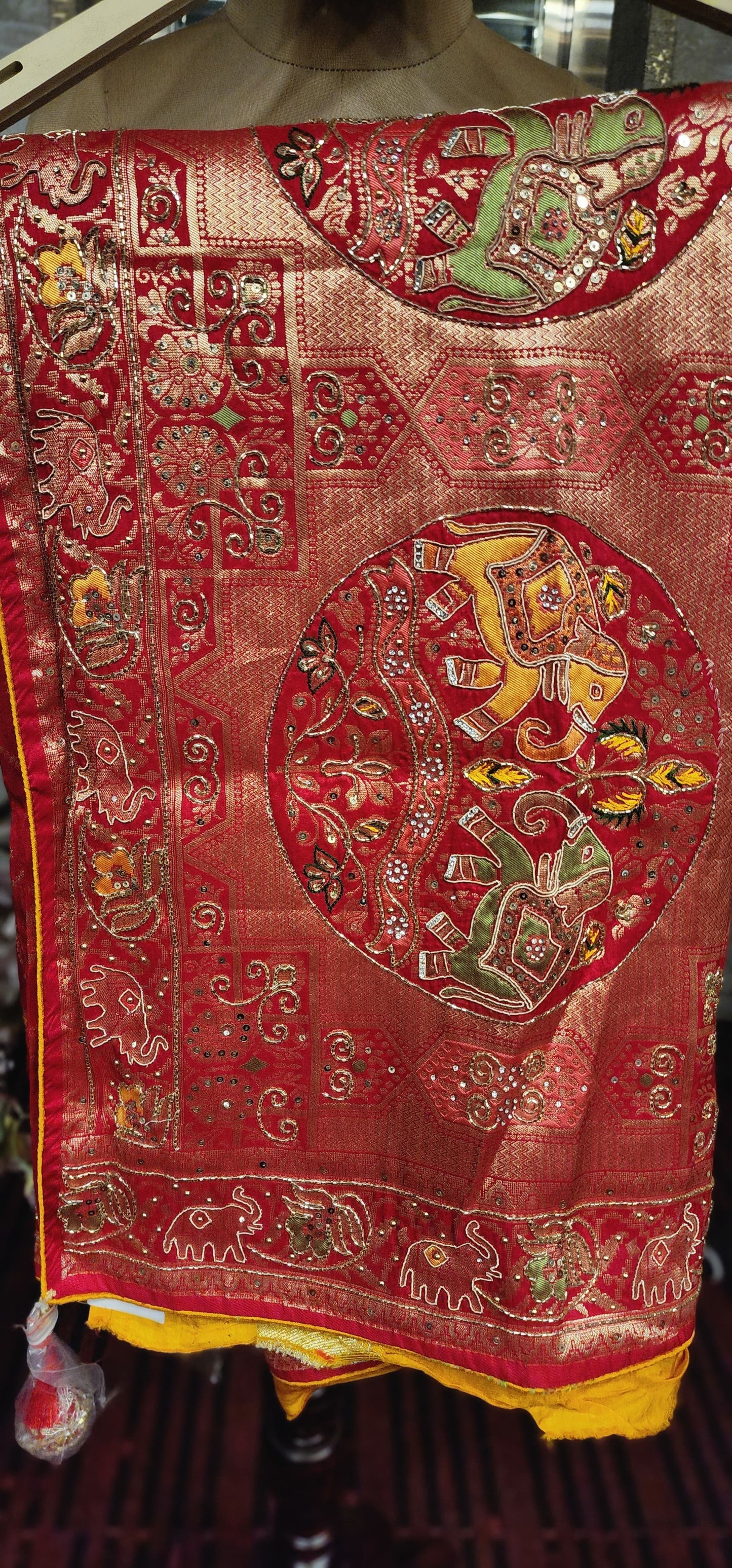 Saree (G01GQ)