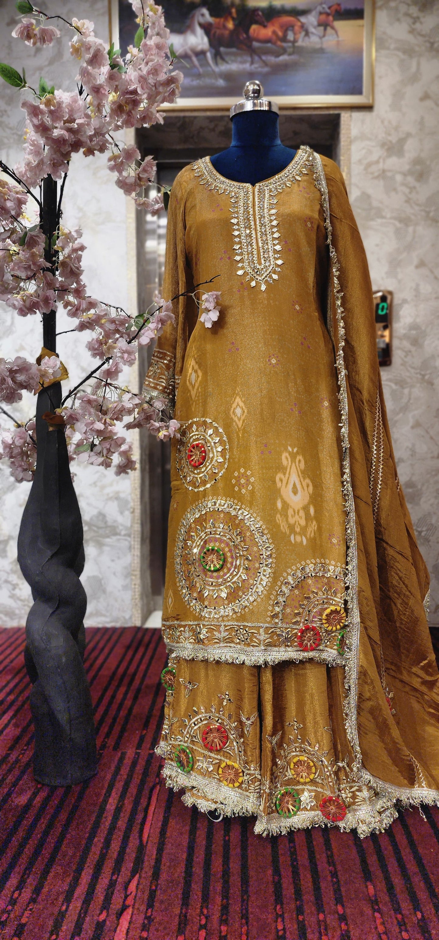 SHARARA SUIT (G01H1)