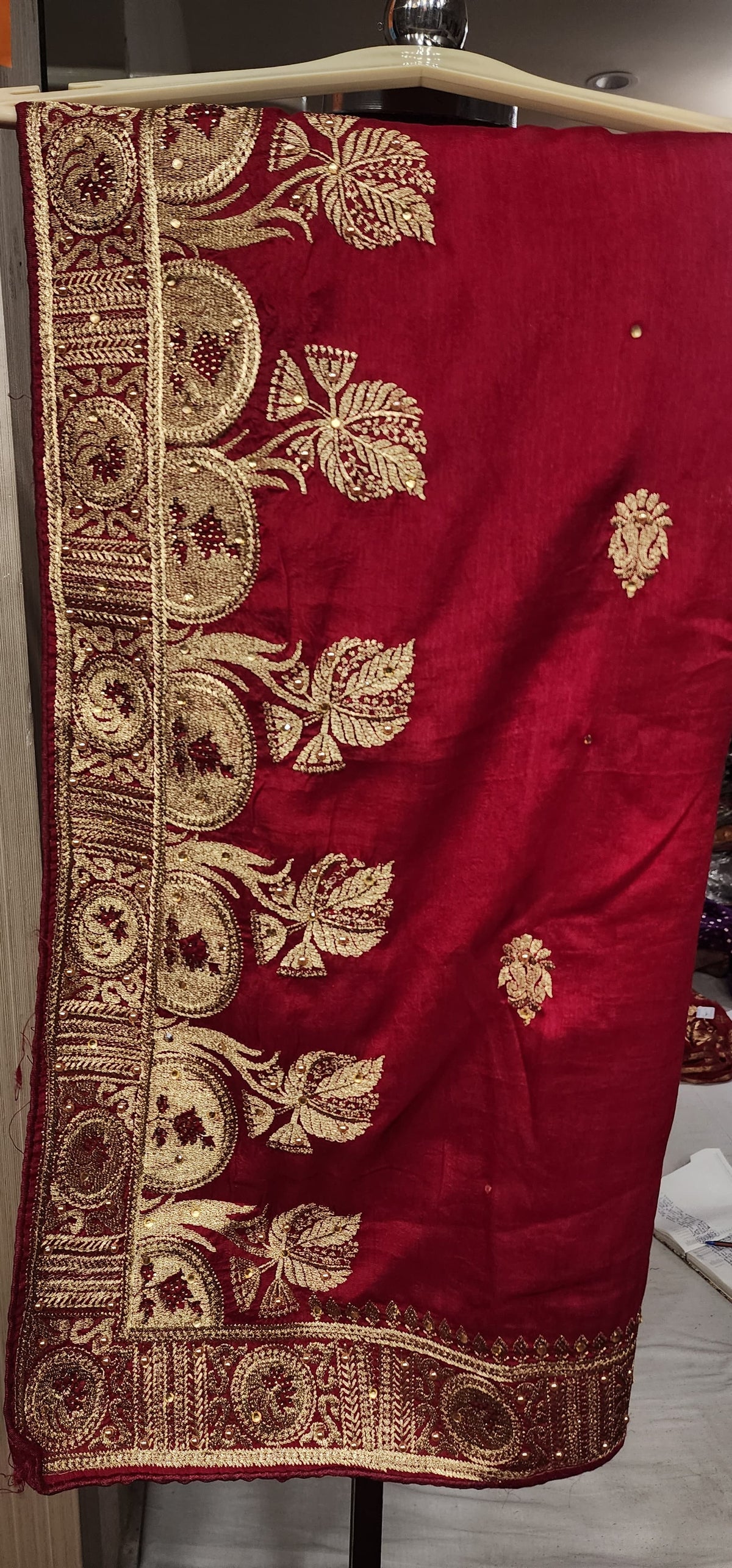 Saree (F000ZE)