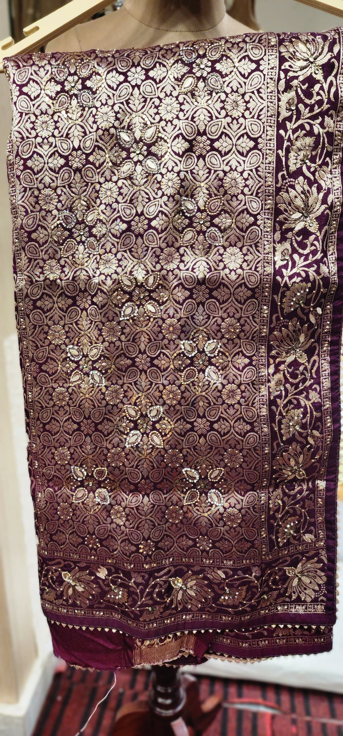 Saree (H0000Y)