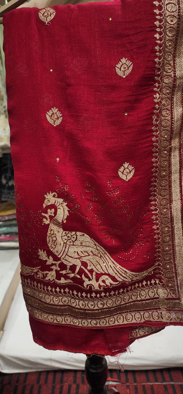 Saree (F000Z9)