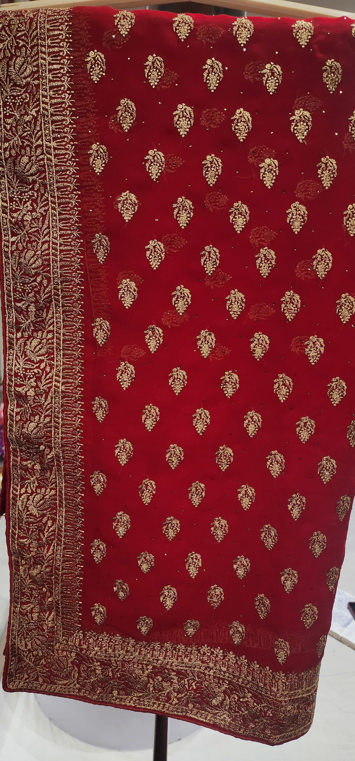 Saree (G000NE)