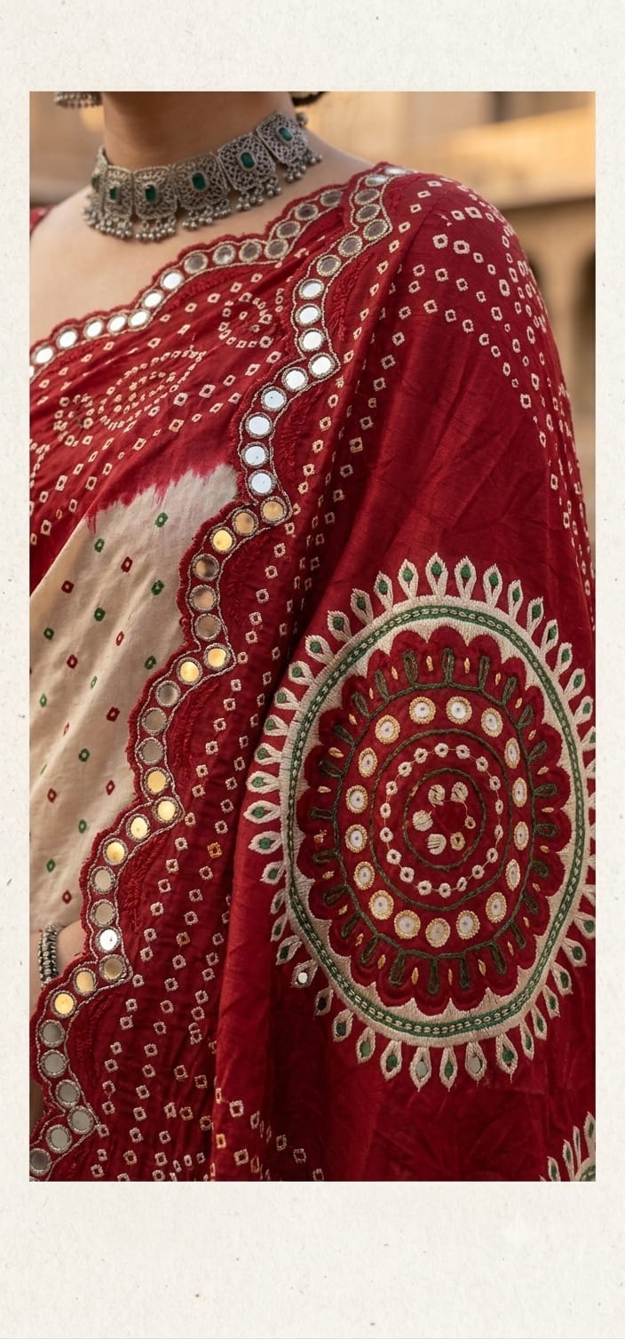 Saree (G01QF)