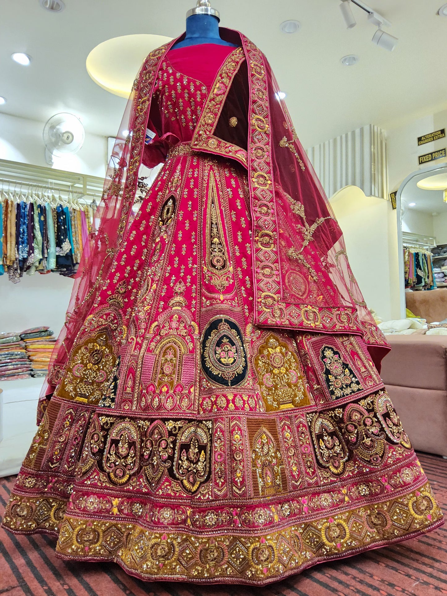 Bridal lehenga (F002JQ)
